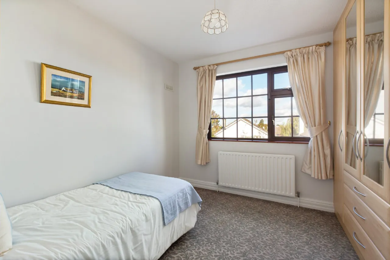 Photo of 12 Parkvale, Dundrum, Dublin 16, D16 EY20