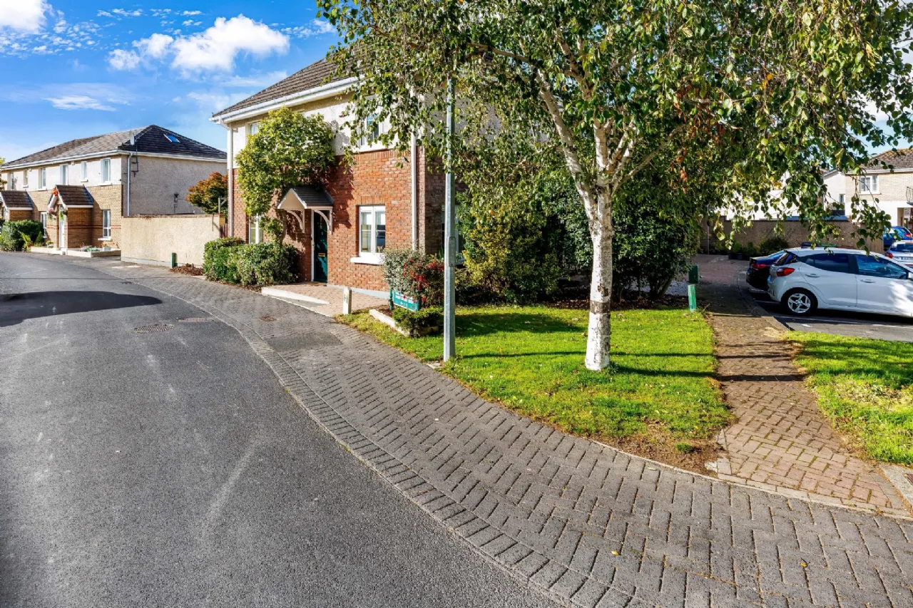 Photo of 1 Mount Eustace Green, Dublin 15, D15 X7W8