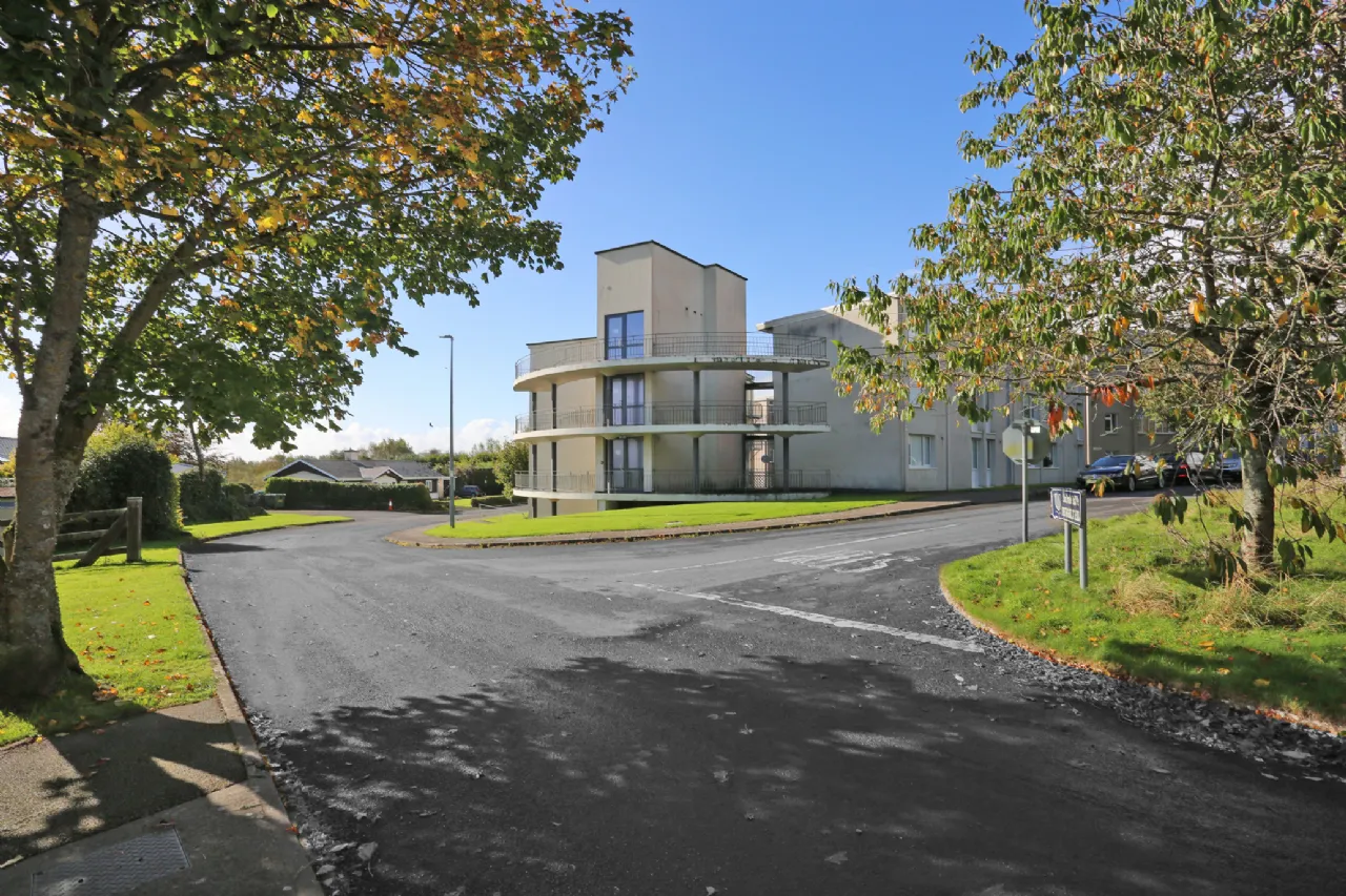 Photo of 5 Elm House, Drumgeely Hill, Shannon, Clare, V14 XD78