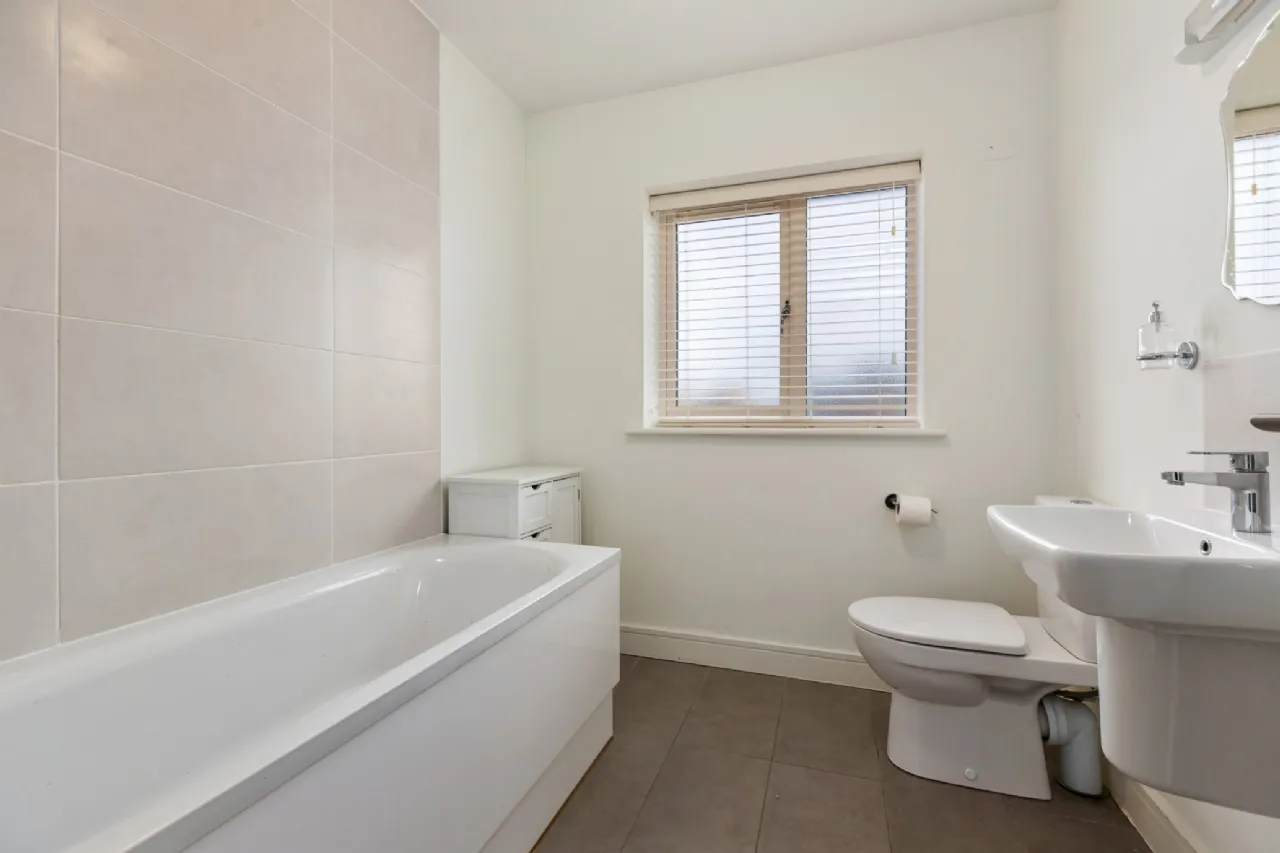 Photo of 25 Abbots Grove Avenue, Knocklyon, Dublin 16, D16 EA38