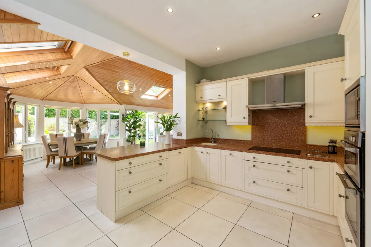Photo of 4 Anglesea Road, Ballsbridge, Dublin 4, D04 N2A4