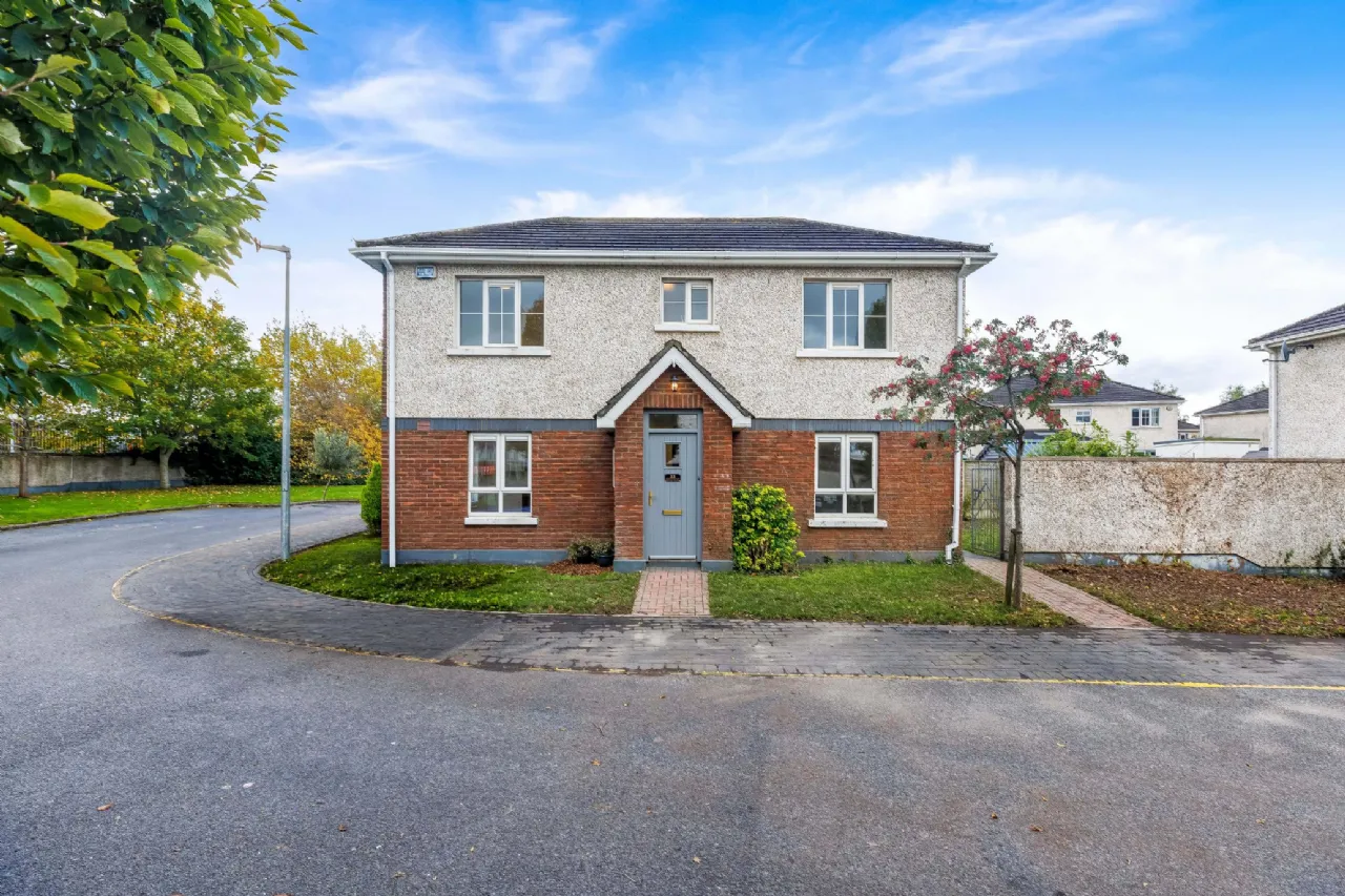 Photo of 33 Bishops Orchard, Tyrrelstown, Dublin 15, D15 V0P6