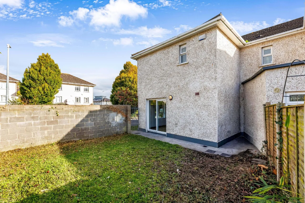 Photo of 33 Bishops Orchard, Tyrrelstown, Dublin 15, D15 V0P6