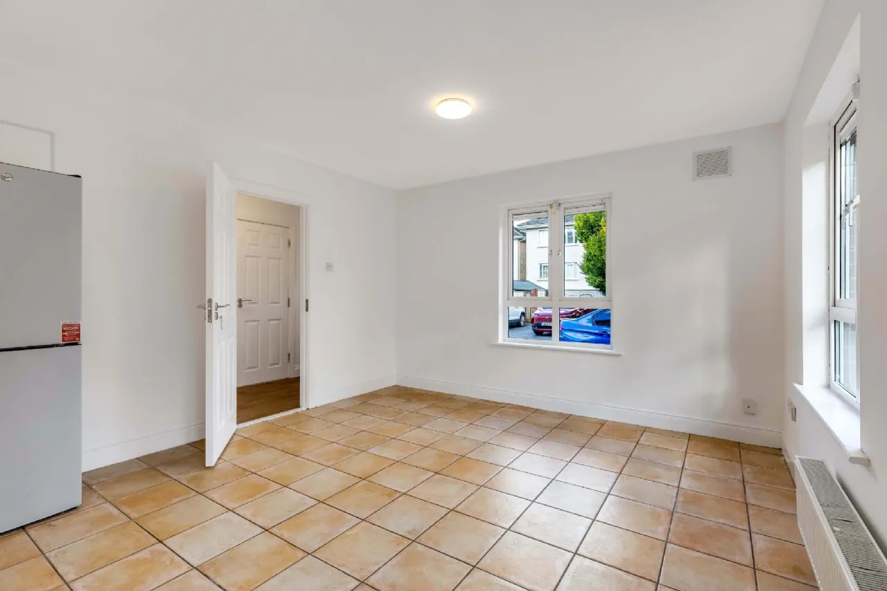 Photo of 33 Bishops Orchard, Tyrrelstown, Dublin 15, D15 V0P6