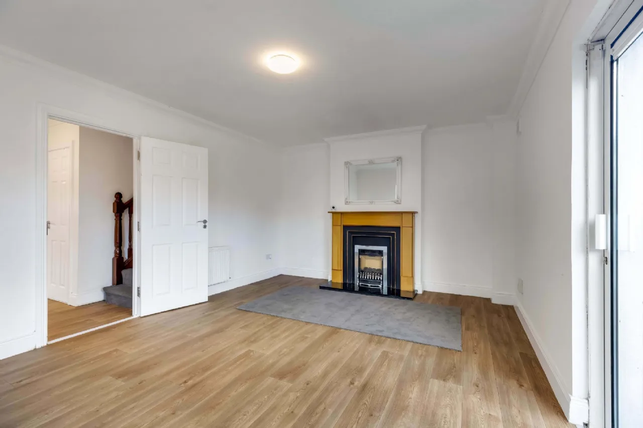 Photo of 33 Bishops Orchard, Tyrrelstown, Dublin 15, D15 V0P6