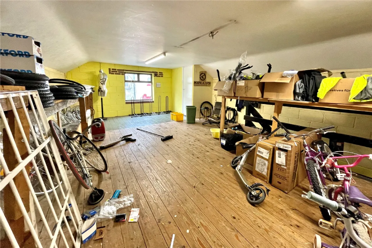 Photo of Denniston Cycles, Chapel Lane, Longford, N39 RP73