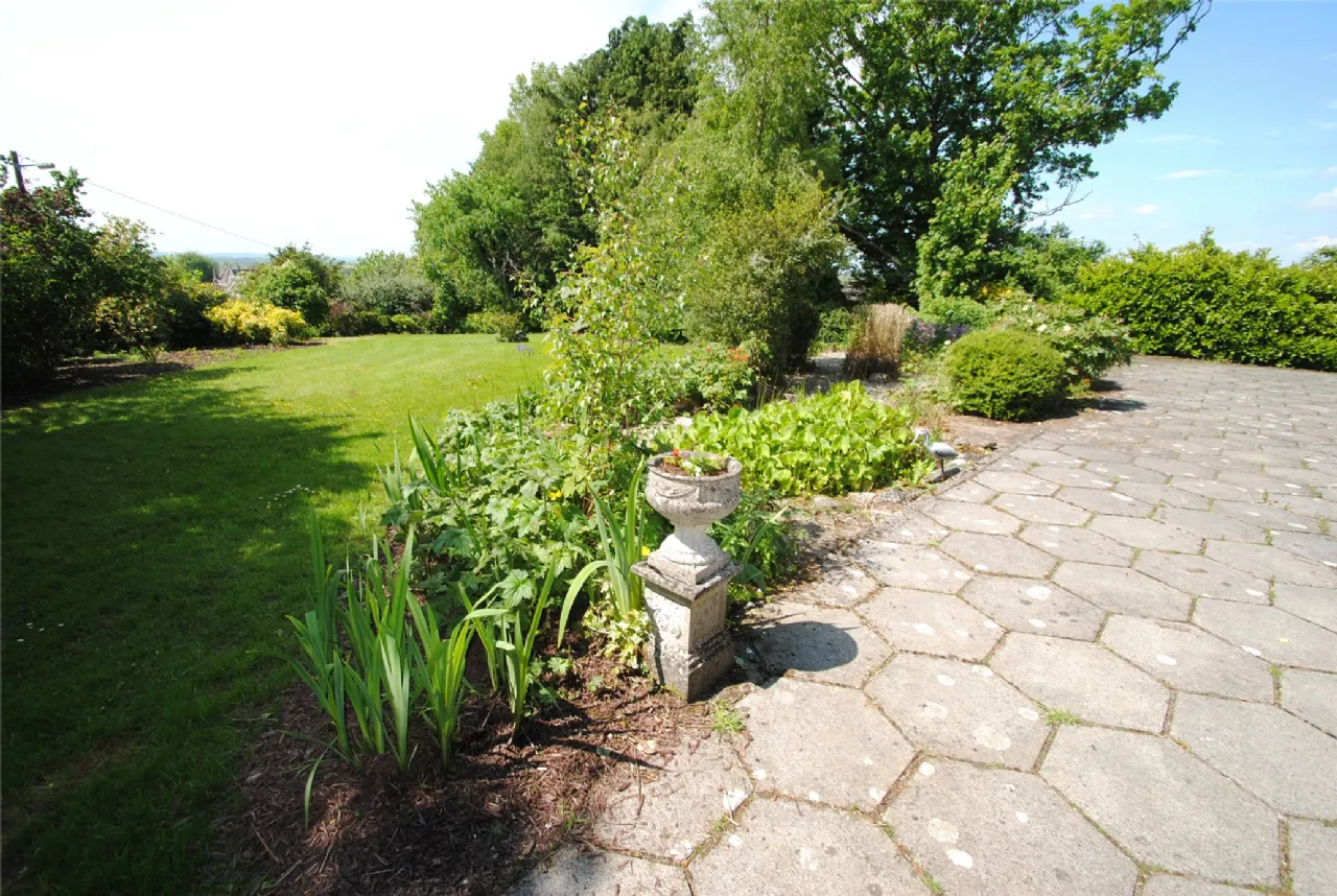 Photo of Laburnum House, Air Hill, Roscrea, Co Tipperary, E53 WC94