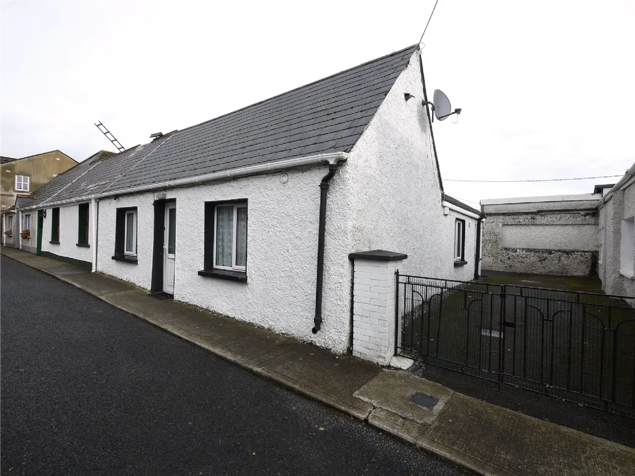 Photo of 1 Grove Lane, Robertstown, Co. Kildare, W91 X9HE