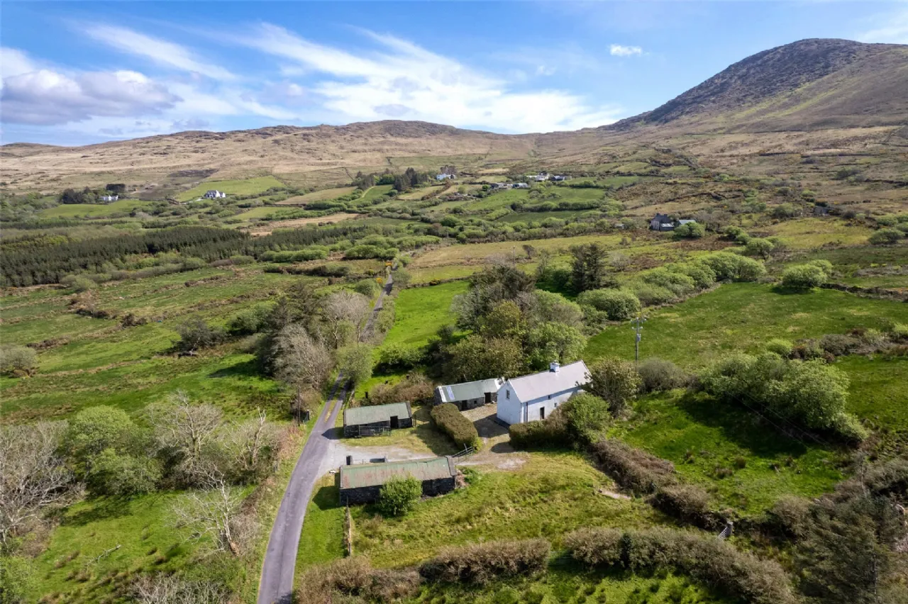 Photo of Gortnabulliga, Eyeries, Beara, Co Cork, P75 X343