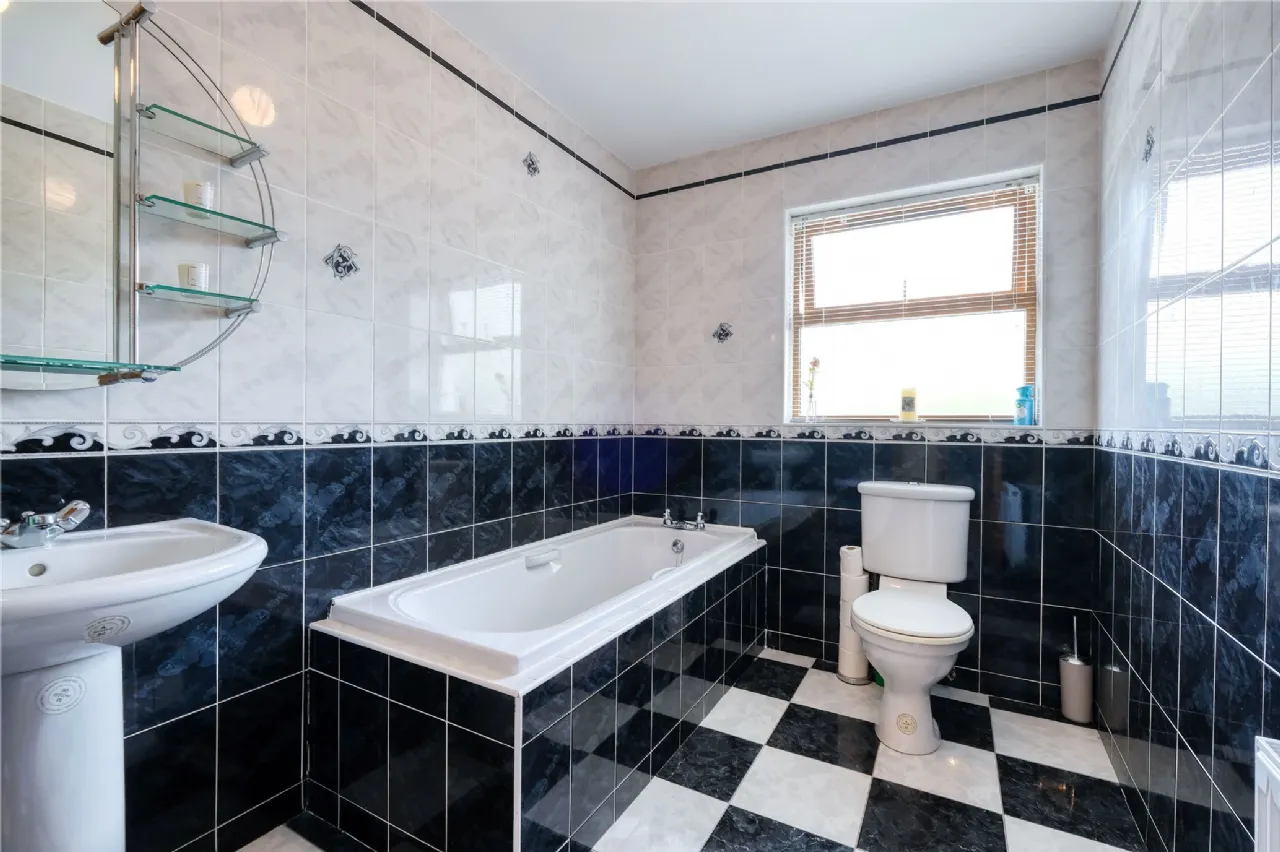 Photo of 9 Railway Court, Newtownforbes, Co. Longford, N39KR76