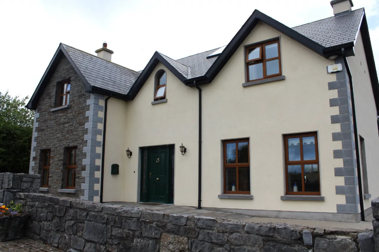 Photo of Royal Oak, Bagenalstown, Co. Carlow, R21P409