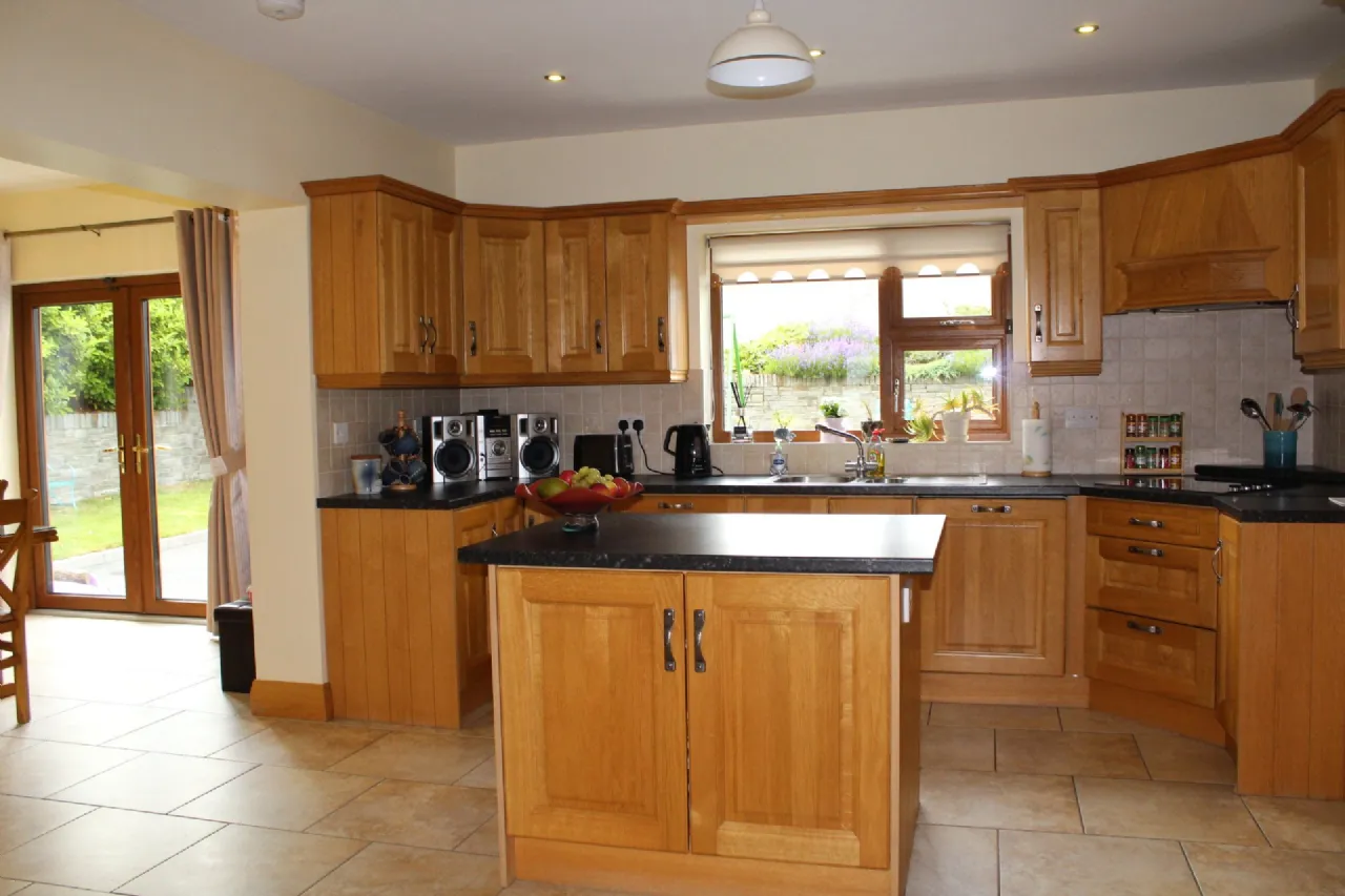 Photo of Royal Oak, Bagenalstown, Co. Carlow, R21P409