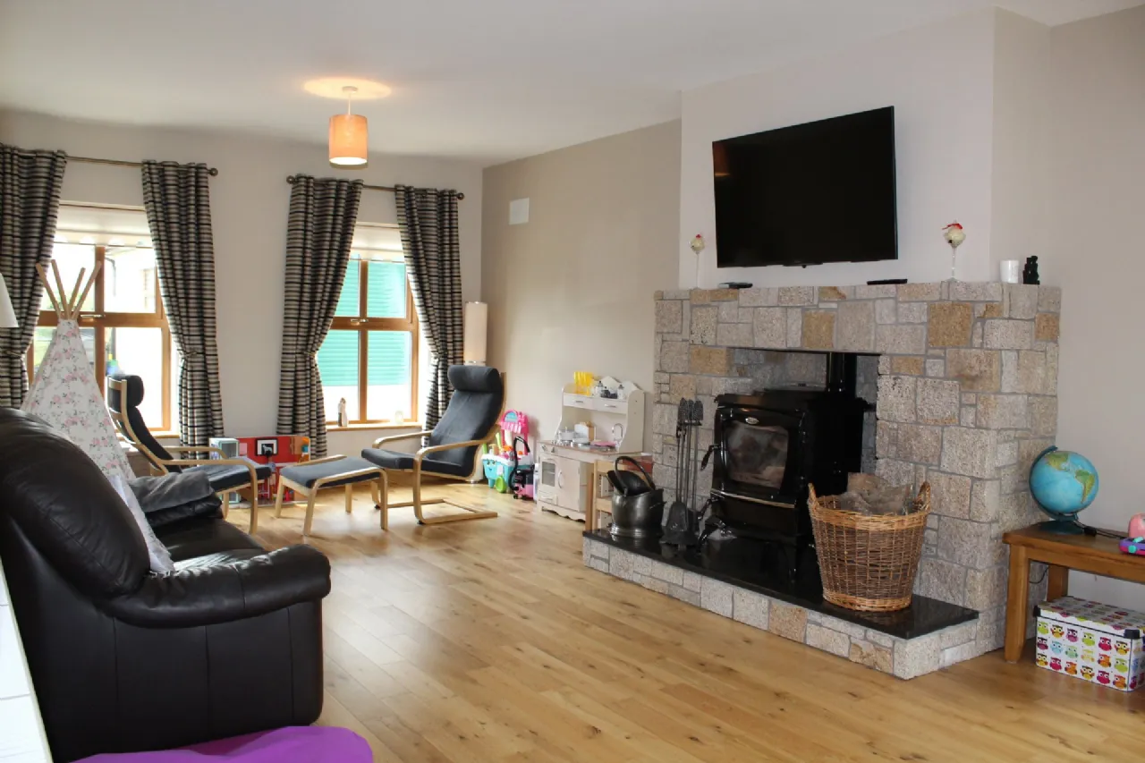 Photo of Royal Oak, Bagenalstown, Co. Carlow, R21P409