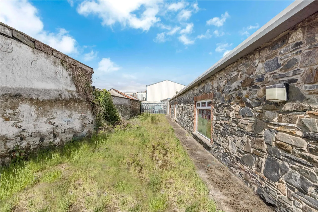 Photo of Pricewise, 56 Market Street, Cootehill, Co. Cavan, H16 XN36