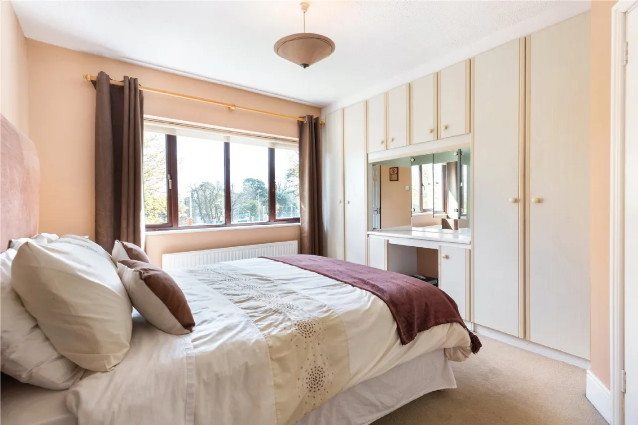 Photo of 72 Murphystown Road, Leopardstown, Dublin 18, D18 N6K4