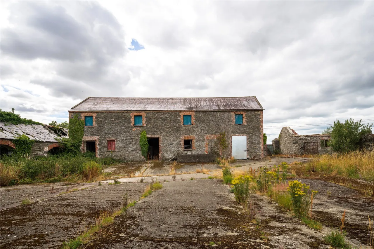 Photo of Marsh Farm Yard, Dublin Road, Mooretown, Dromiskin, Dundalk