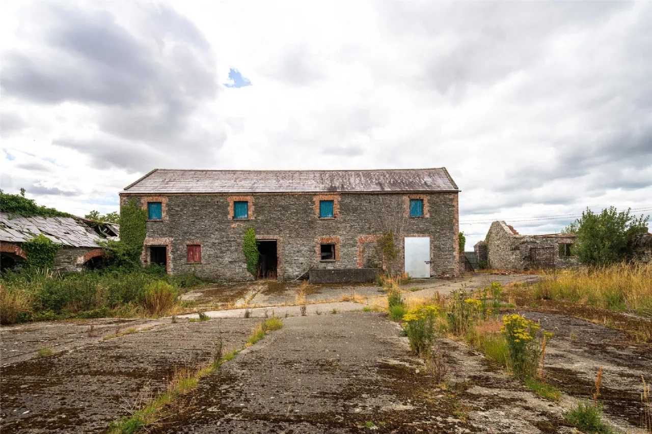 Photo of Marsh Farm Yard, Dublin Road, Mooretown, Dromiskin, Dundalk