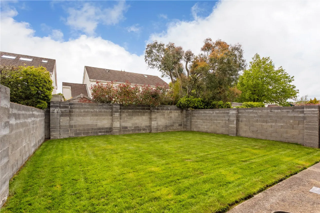 Photo of 4 Glencairn Place, The Gallops, Leopardstown, Dublin 18, D18 X9Y4