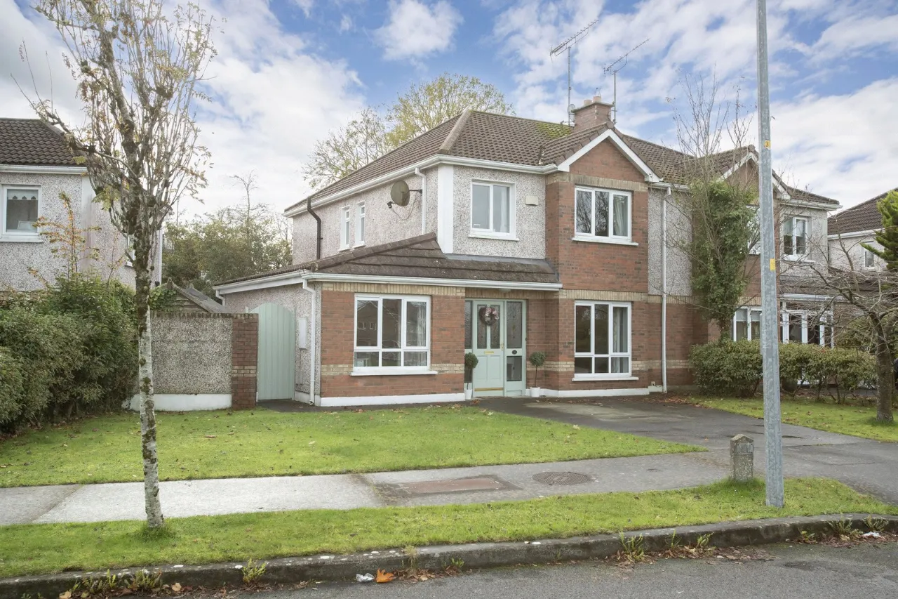 Photo of 32 The Crescent, Lakepoint, Mullingar, Co. Westmeath, N91 D5R3