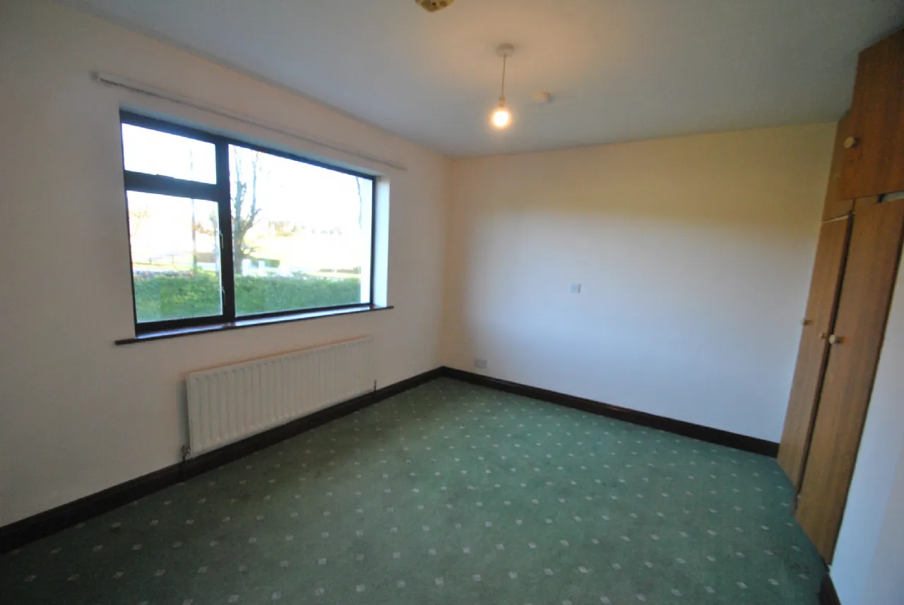 Photo of Montevideo Rd, Roscrea, Co Tipperary, E53 PW67