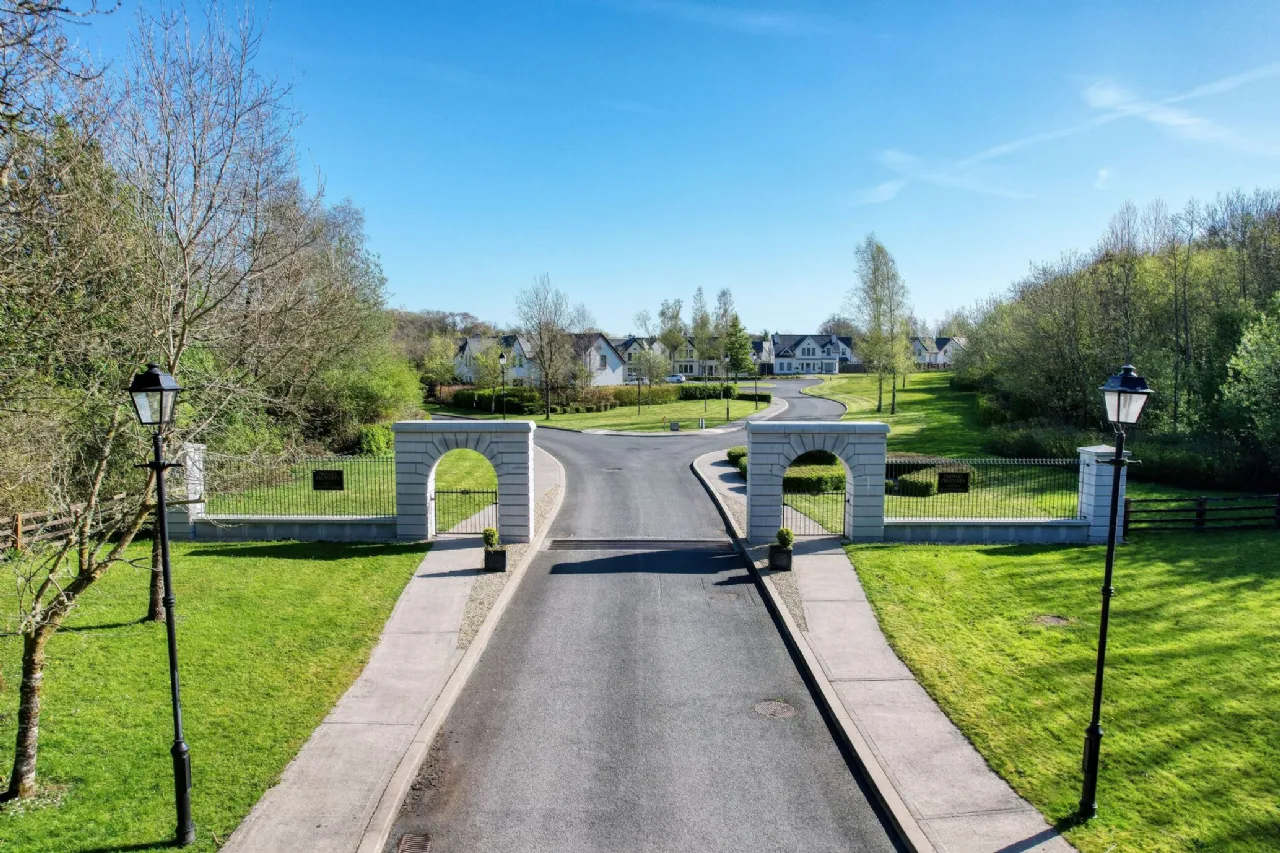 Photo of 8 Errew Drive, Lough Rinn, Mohill, Co. Leitrim, N41 VX88