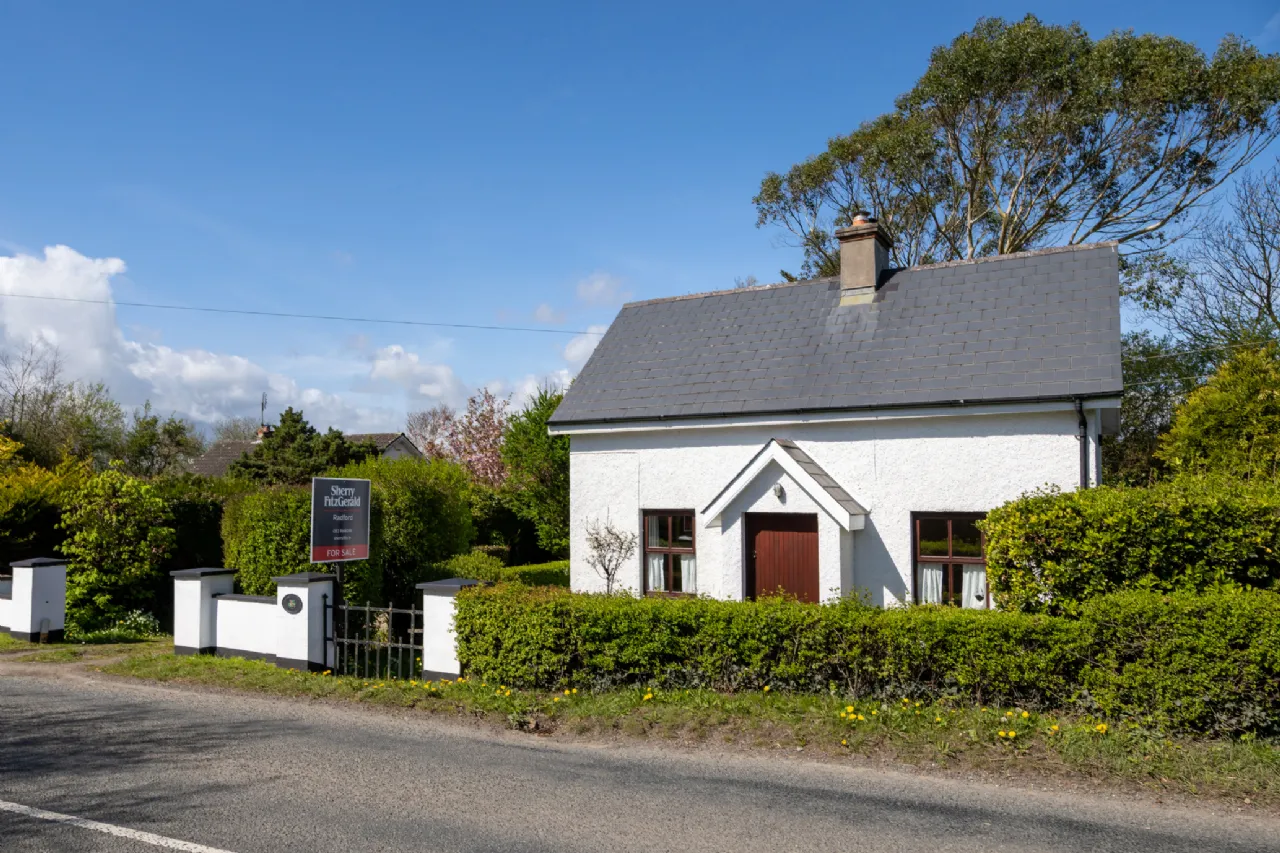Photo of Estate Cottage, Ballyfinogue, Killinick, Co Wexford, Y35 WY64