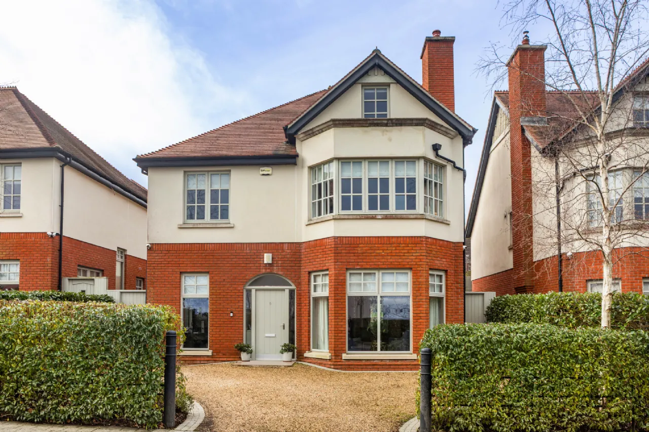 Photo of 6 Claremount, Claremont Road, Foxrock, Dublin 18, D18 X9K4