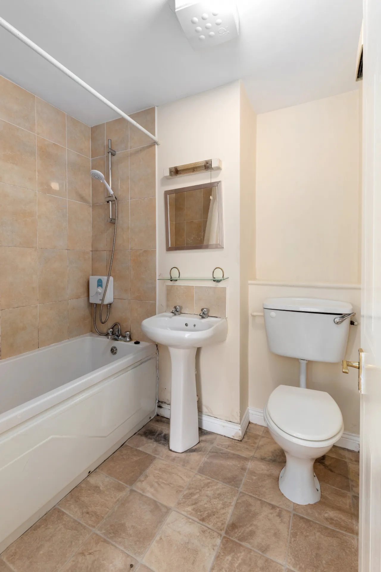 Photo of 8 The Waterside, Charlotte Quay, Dublin 4, D04 DW25
