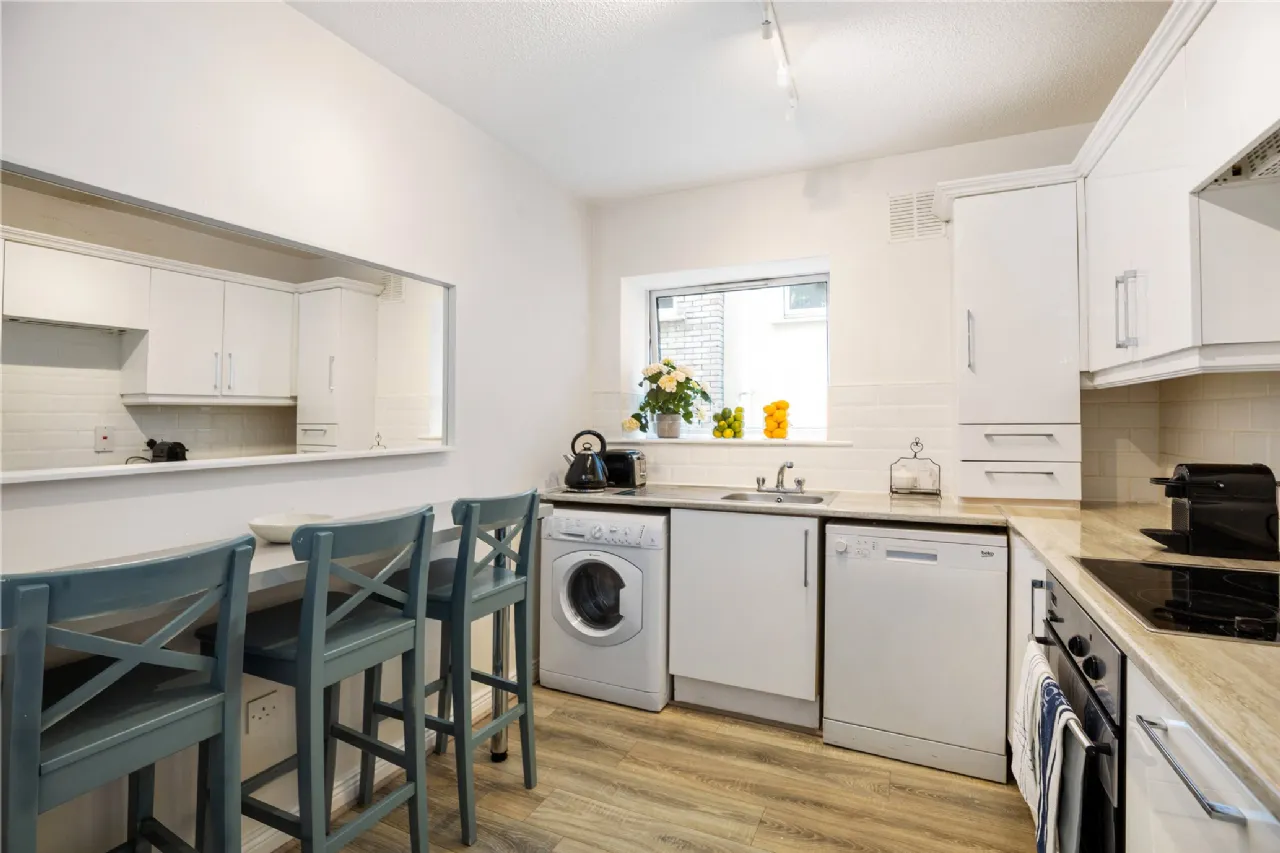 Photo of 411 Galloping Green, Blackrock, Co Dublin