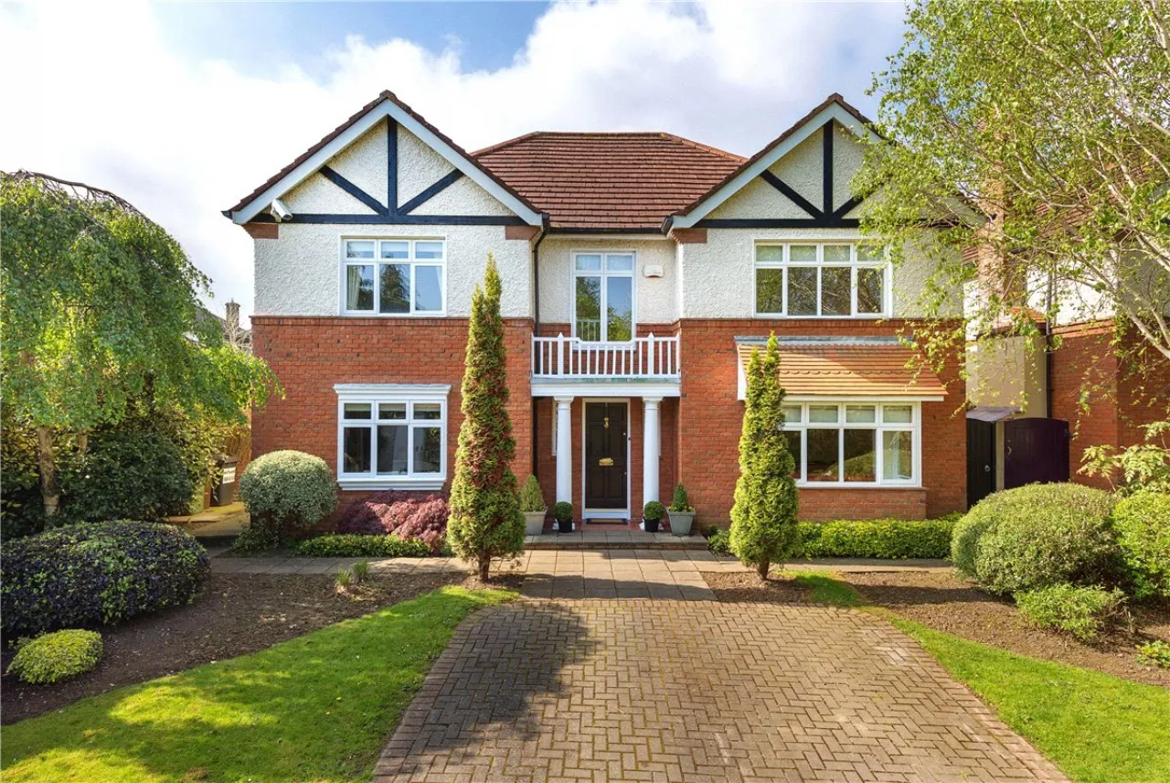 Photo of 1 Hampton Park, St Helen's Wood, Booterstown, Co Dublin, A94 FP30