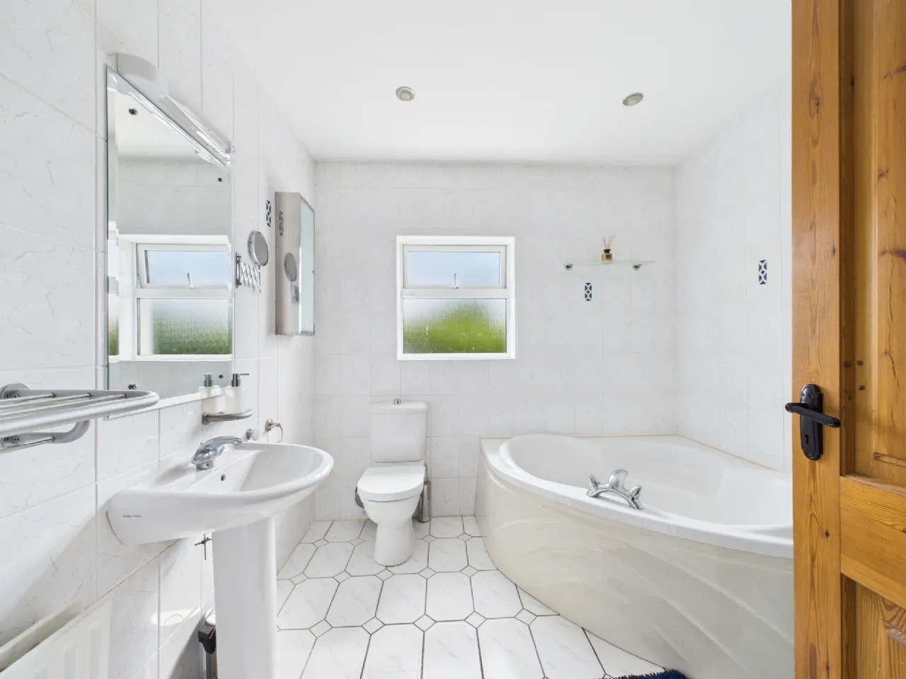 Photo of Rockmount House, Kilrush Road, Ennis, Co. Clare, V95 R81V