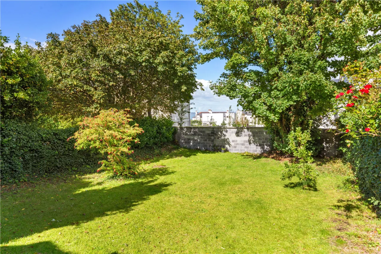 Photo of 18 Monkstown Road, Monkstown, Co. Dublin, A94 E681