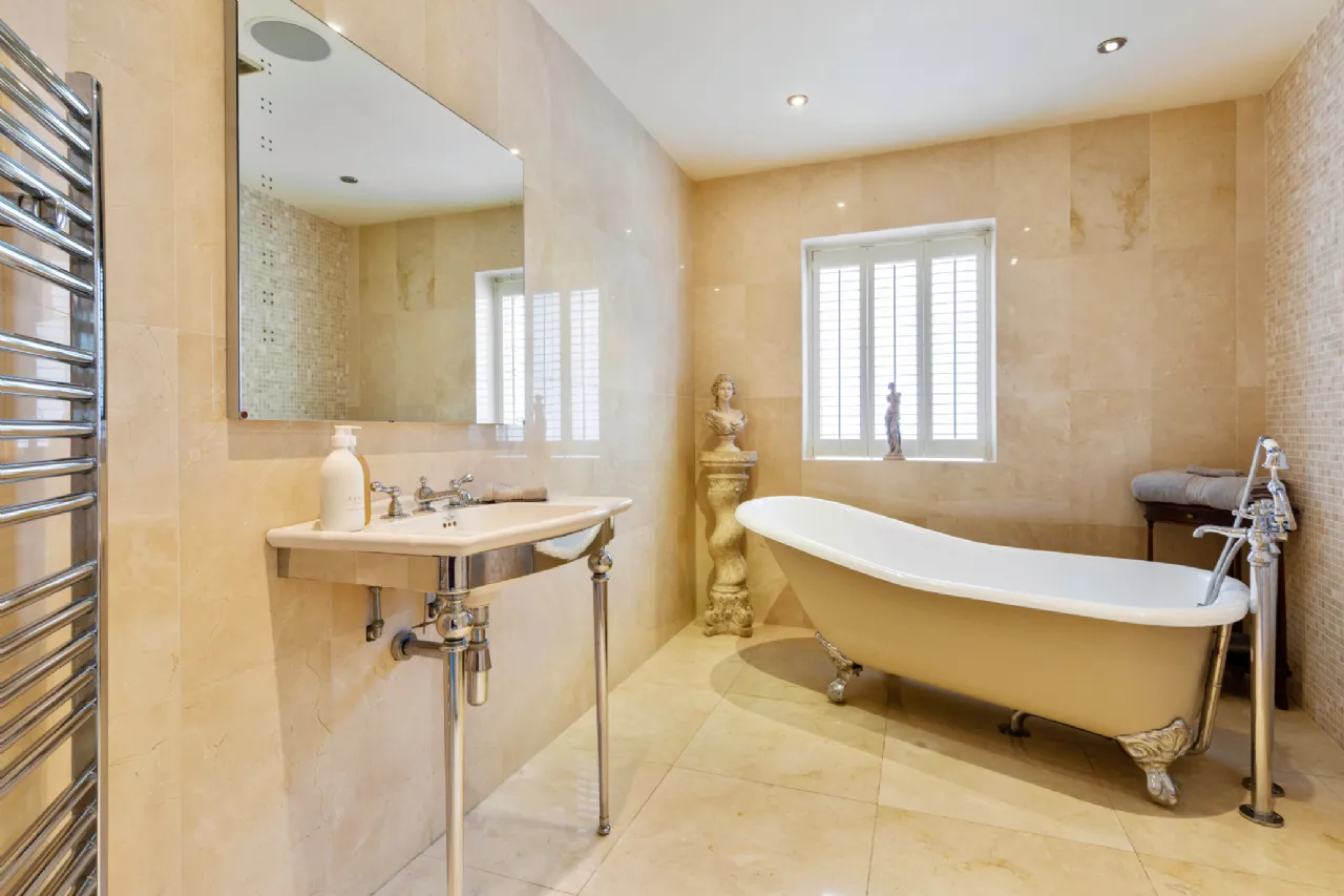 Photo of The Limes, Merrion Road, Ballsbridge, Dublin 4, D04 K0F4