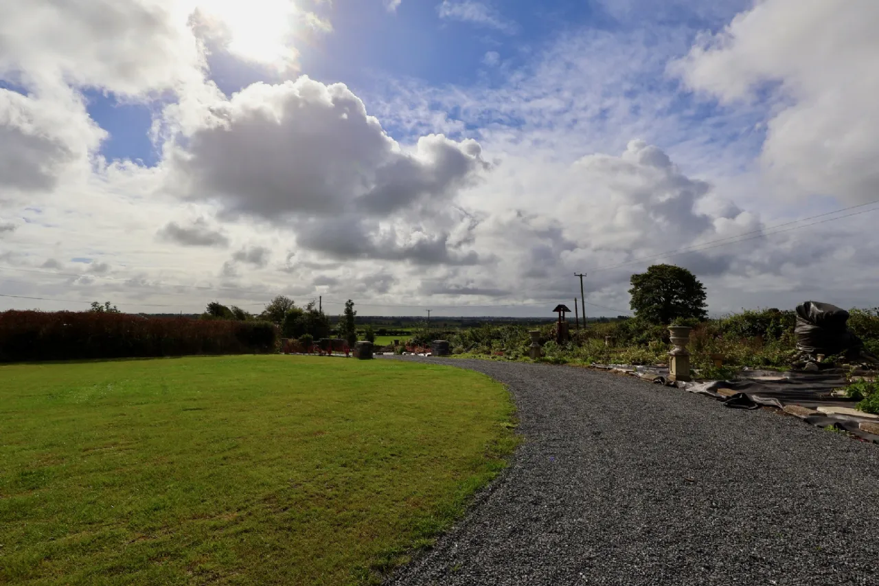 Photo of Skyvalley, Taughmaconnell, Ballinasloe, Co Roscommon, H53 FA49