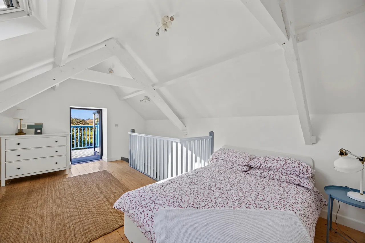 Photo of Kilbronogue, Schull, Co Cork, P81RW35