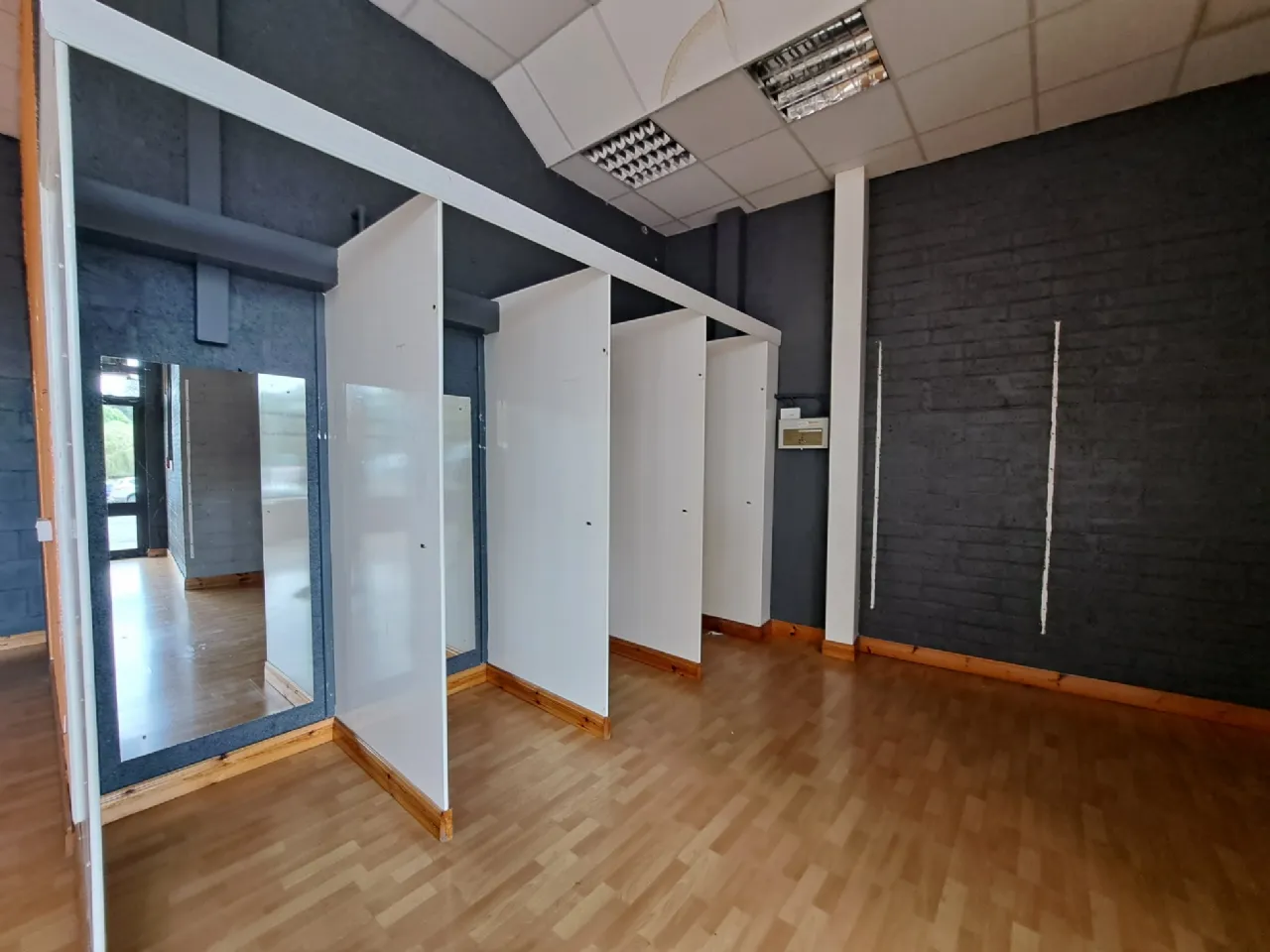 Photo of Unit 3, Lakecourt, Glaslough Street, Monaghan, H18Y977