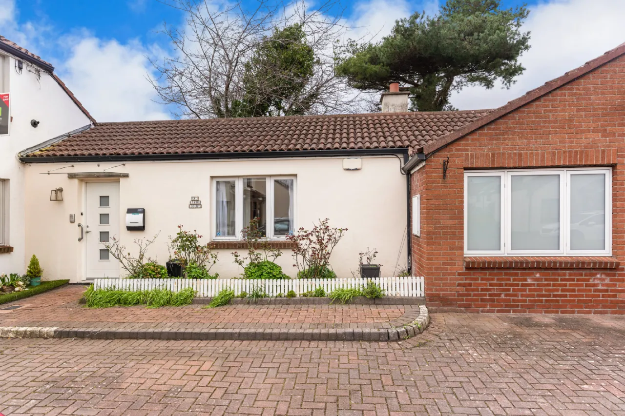 Photo of 31 Park Court, Sandymount, Dublin 4, D04 NW44