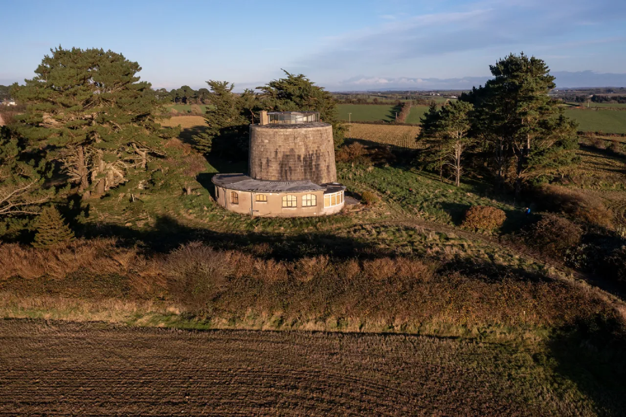 Photo of The Round Tower, Duncannon, Co. Wexford, Y34N765