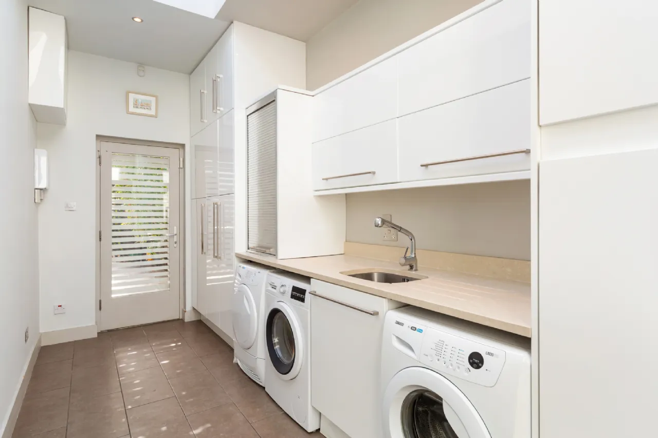 Photo of 142 Merrion Road, Ballsbridge, Dublin 4, D04 H6W4