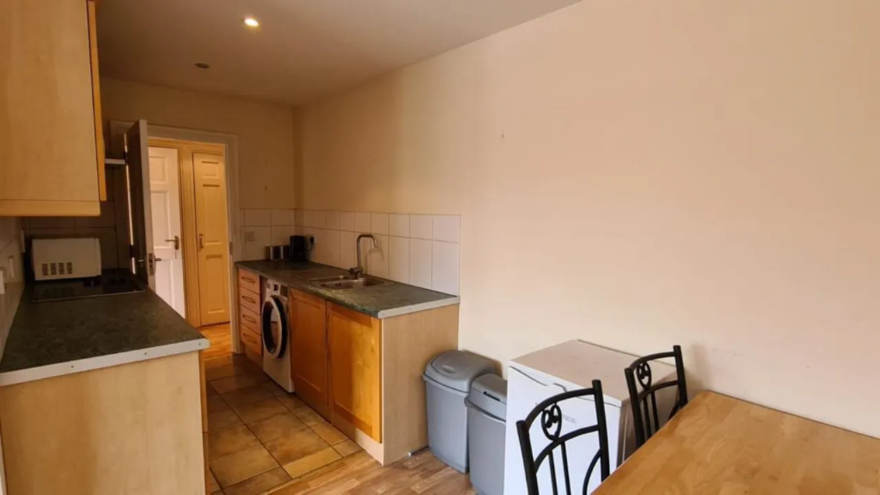 Photo of 1 Suirside, 5 Lower Liberty Square,, Thurles,, Co. Tipperary, E41 YH36