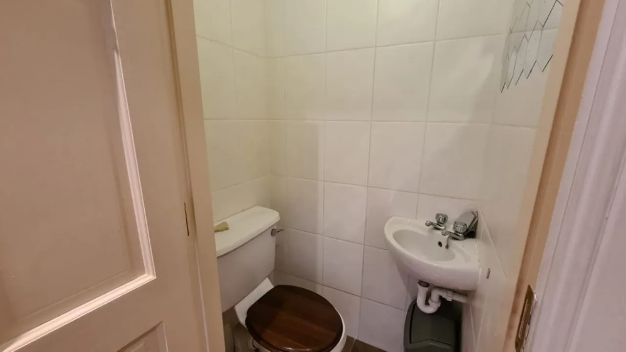 Photo of 1 Suirside, 5 Lower Liberty Square,, Thurles,, Co. Tipperary, E41 YH36