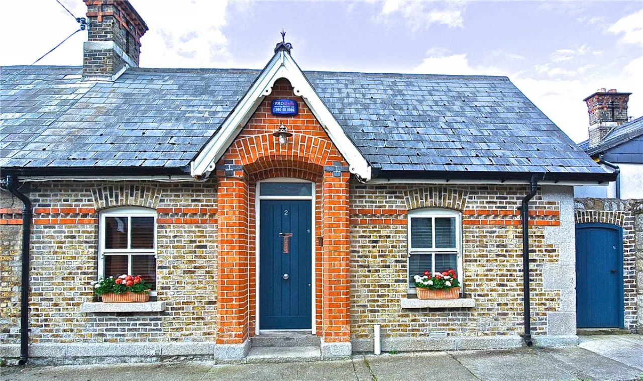 Photo of 2 Pembroke Cottages, Booterstown, Co. Dublin