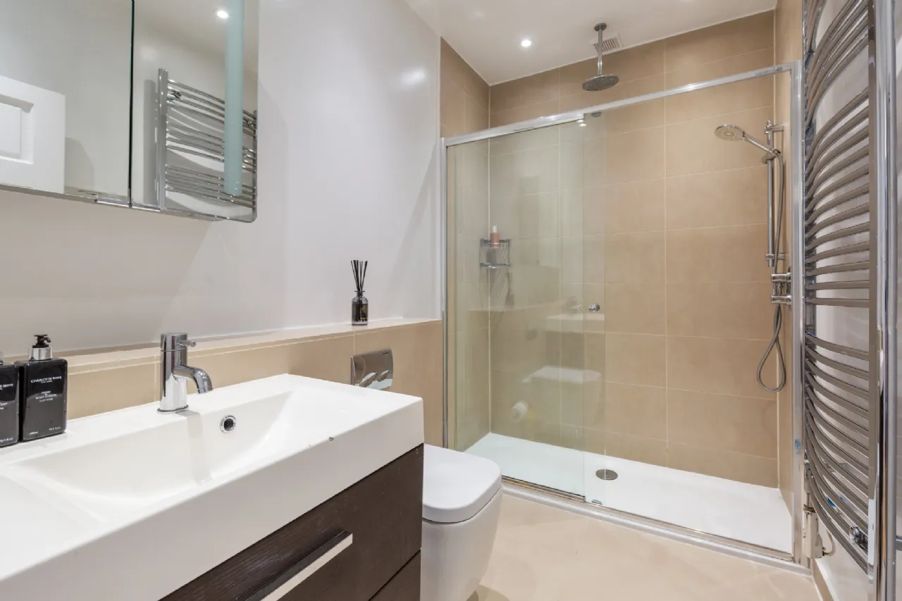 Photo of 35 Booterstown Avenue, Booterstown, Co. Dublin, A94 X2P9