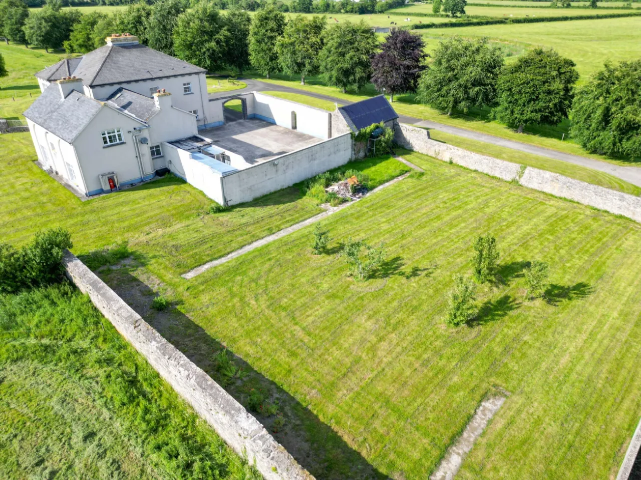 Photo of Woodville House On C. 38 Acres, Woodville, Templemore, Co. Tipperary, E41 CA40