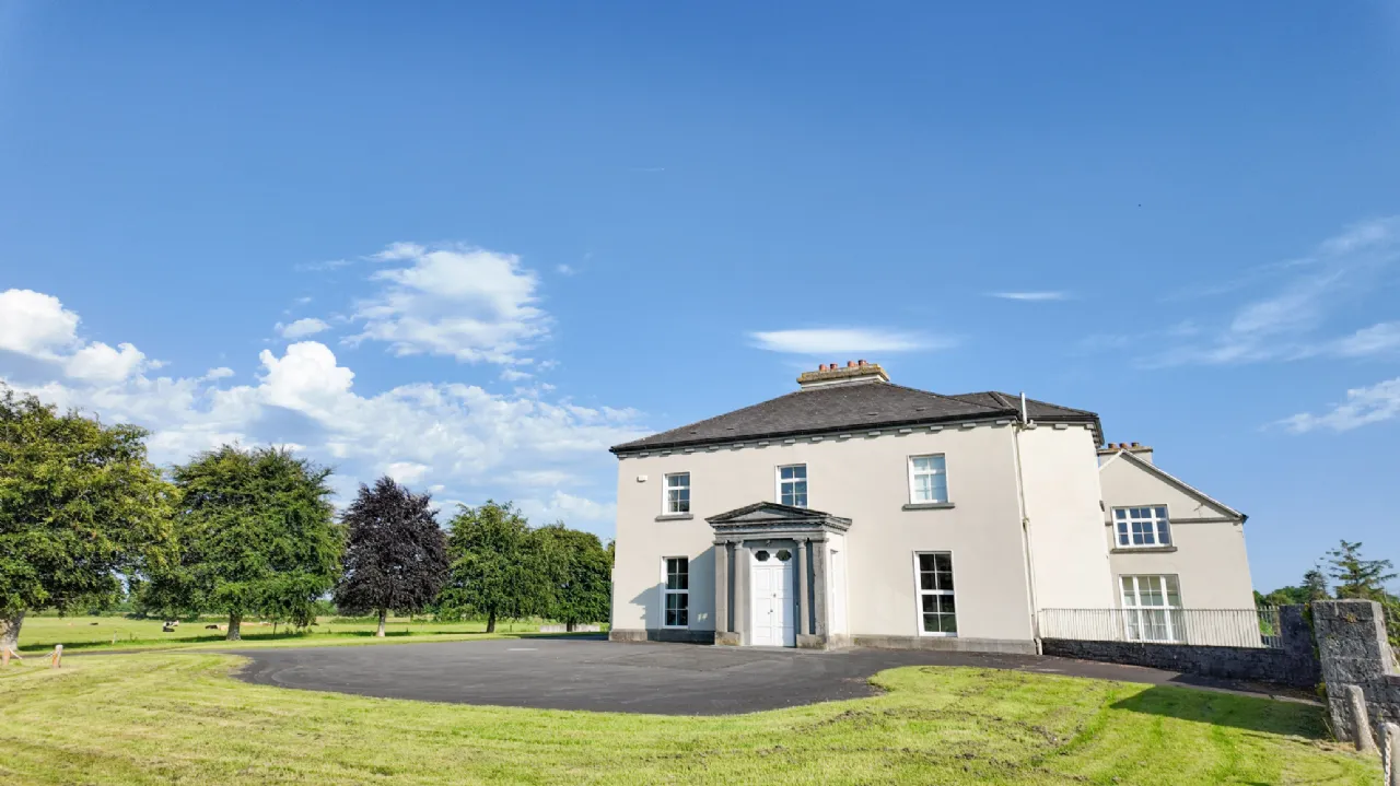 Photo of Woodville House On C. 38 Acres, Woodville, Templemore, Co. Tipperary, E41 CA40