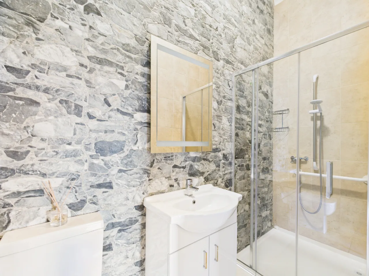 Photo of Woodville House On C. 38 Acres, Woodville, Templemore, Co. Tipperary, E41 CA40