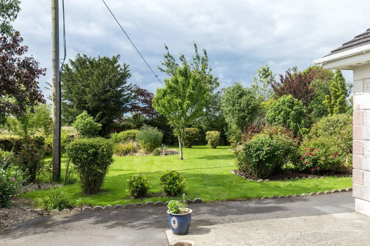 Photo of Yew Tree House, Commons North, Suncroft, The Curragh, Co. Kildare, R56 FX45