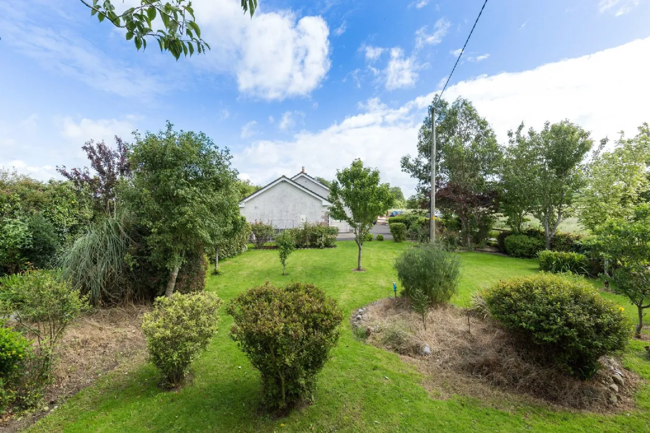 Photo of Yew Tree House, Commons North, Suncroft, The Curragh, Co. Kildare, R56 FX45