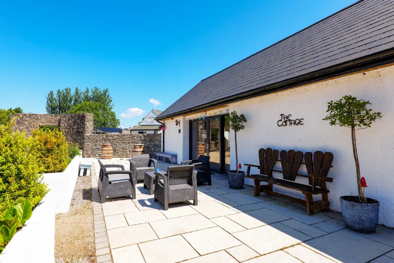 Photo of Whispering Willow, Brooklodge Demesne, Ballyglunin, Co. Galway, H54 XC86