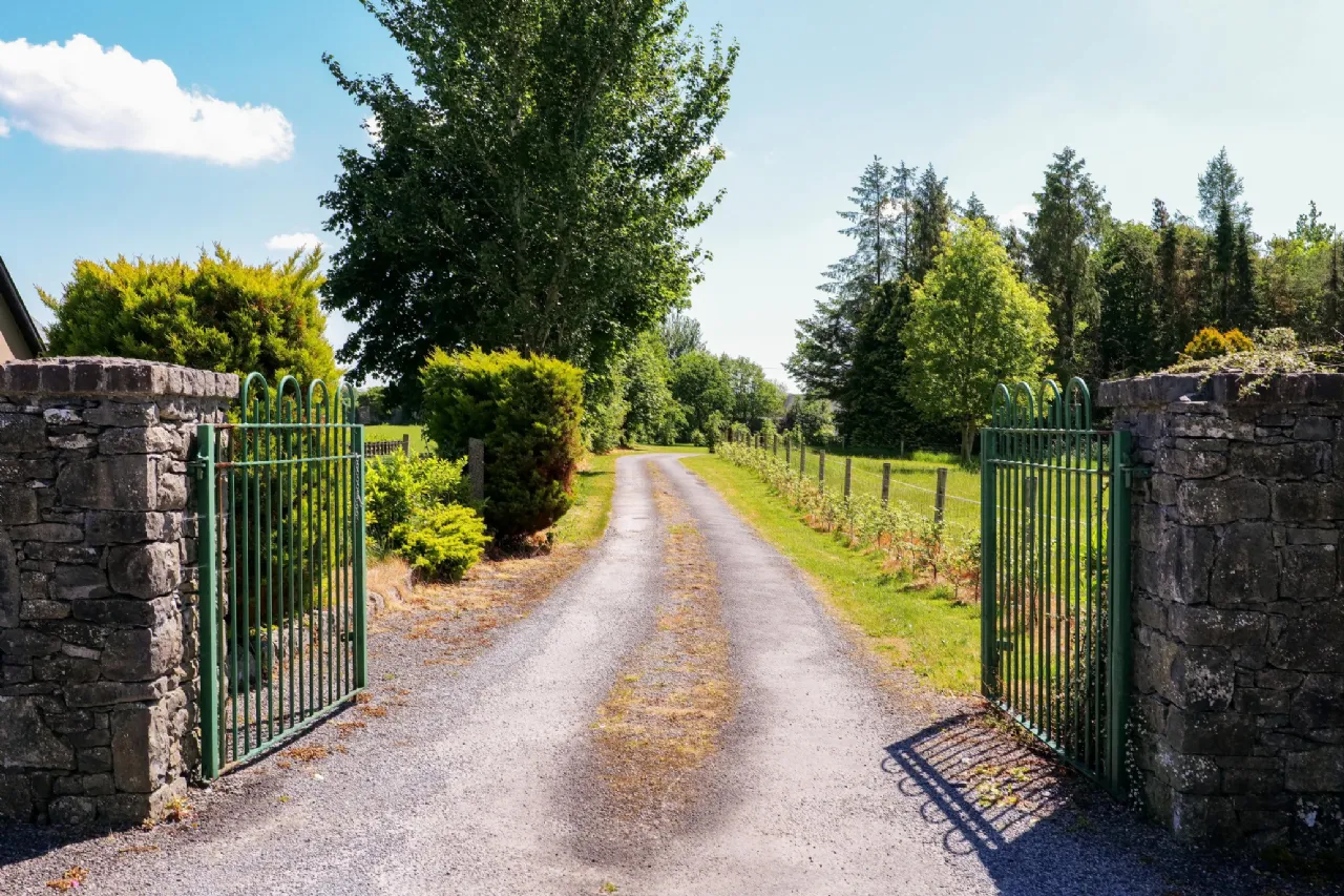 Photo of Whispering Willow, Brooklodge Demesne, Ballyglunin, Co. Galway, H54 XC86